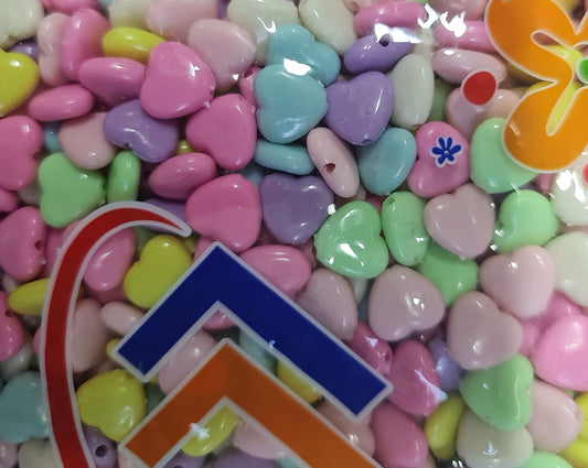 Kalp Desenli Plastik Delikli Boncuk (500gram)