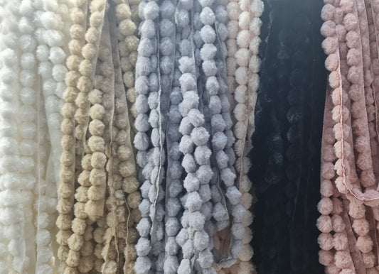 Peluş Ponpon - Tavşan Kuyruğu Ponpon - Şerit Peluş Ponpon (20 metre top)