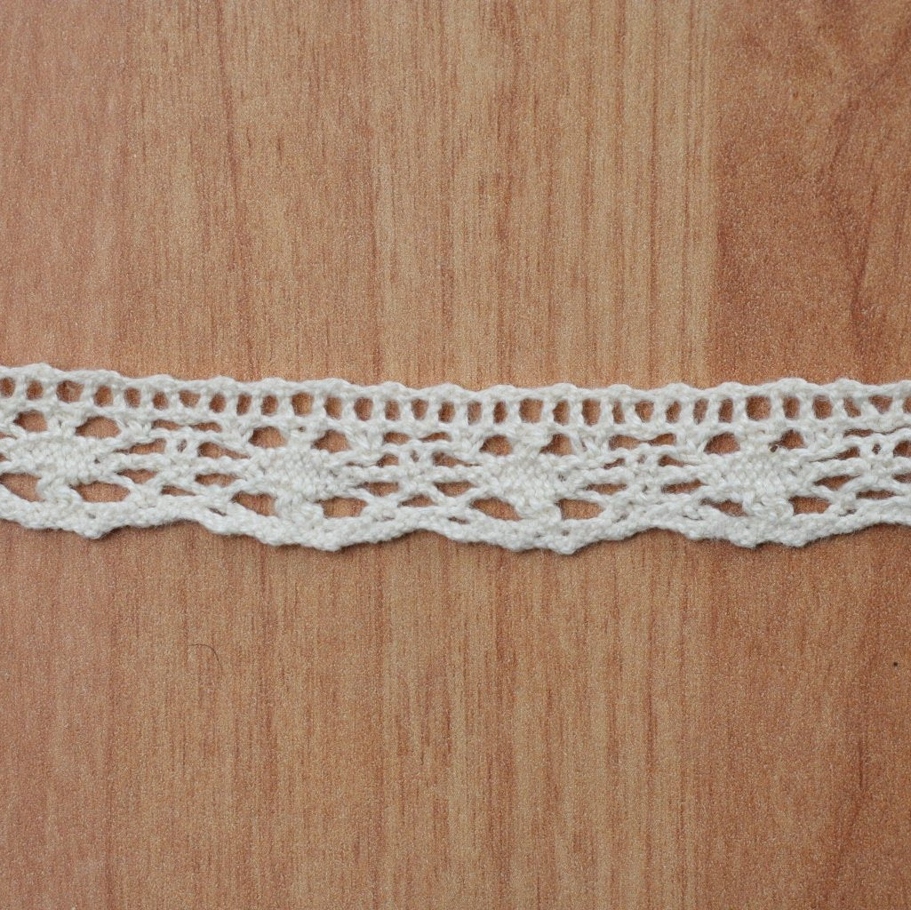 10 Metre Krem Pamuk Dantel 15mm (324)