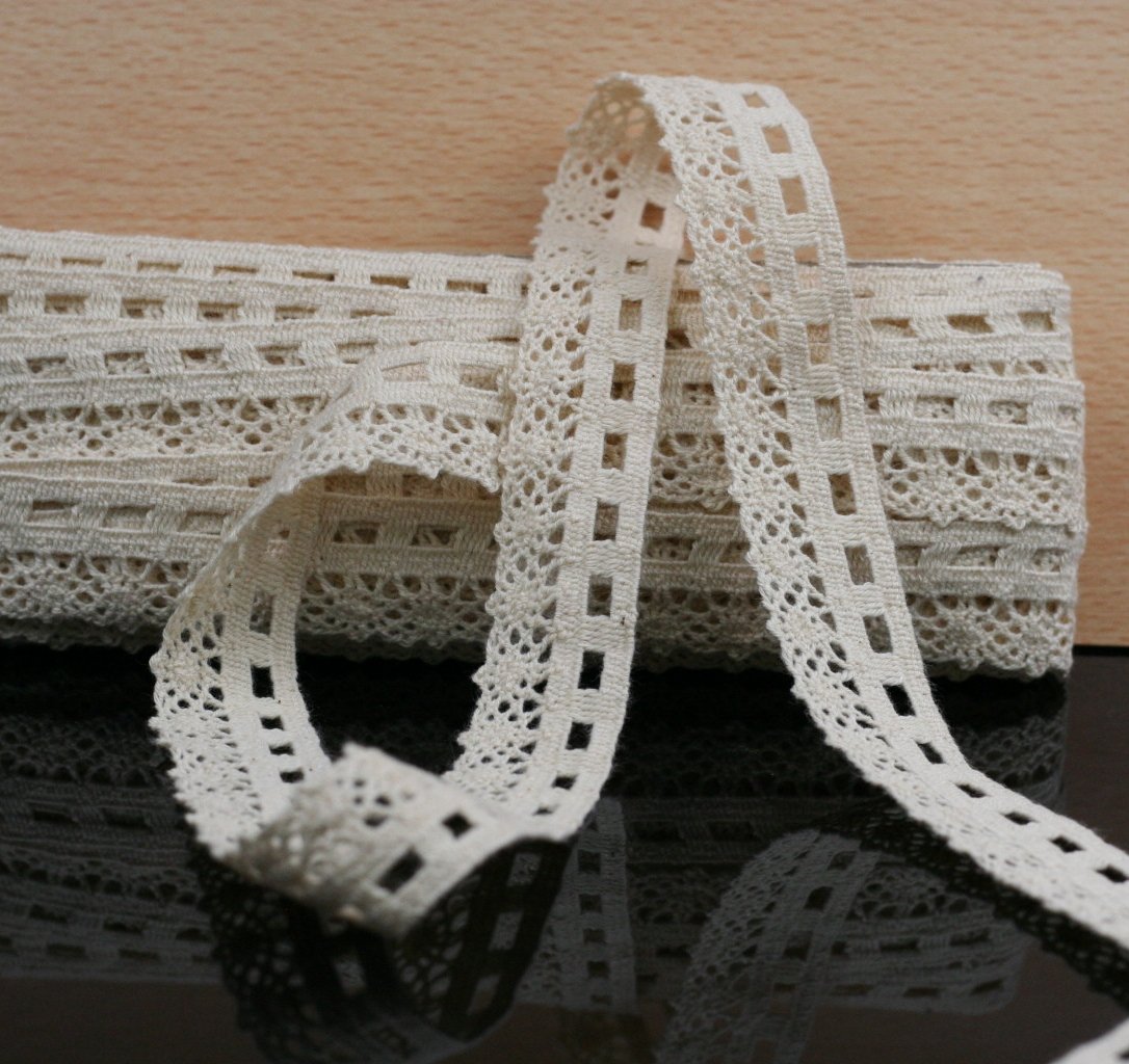 10 Metre Krem Pamuk Dantel 20 mm (705)