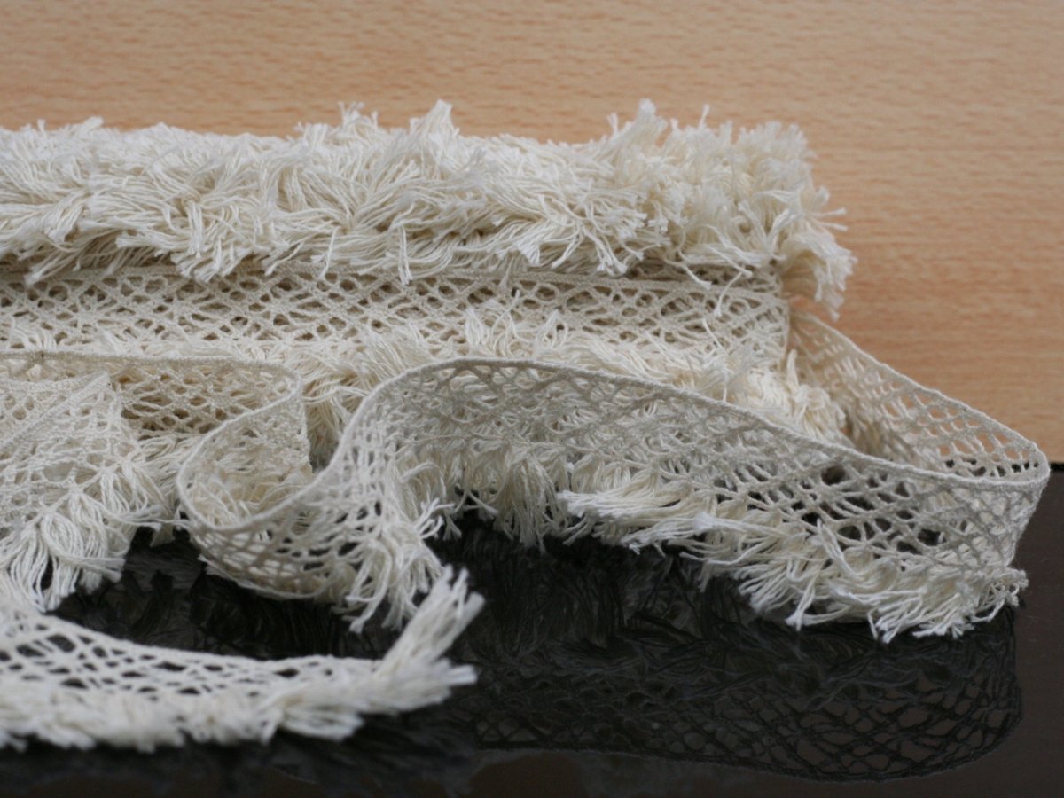 10 Metre Saçaklı Pamuk Dantel 35mm (9439)