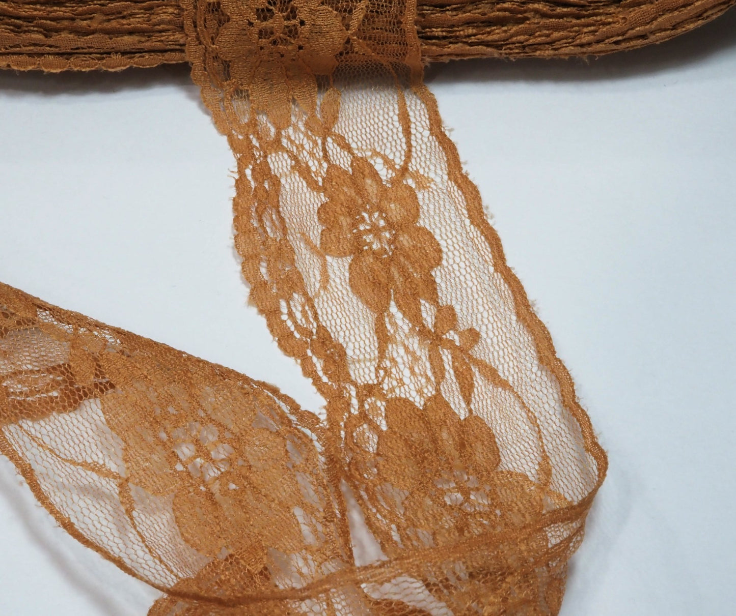 5cm eninde Taba Renk Naylon Dantel 5 metrelik top - (730)