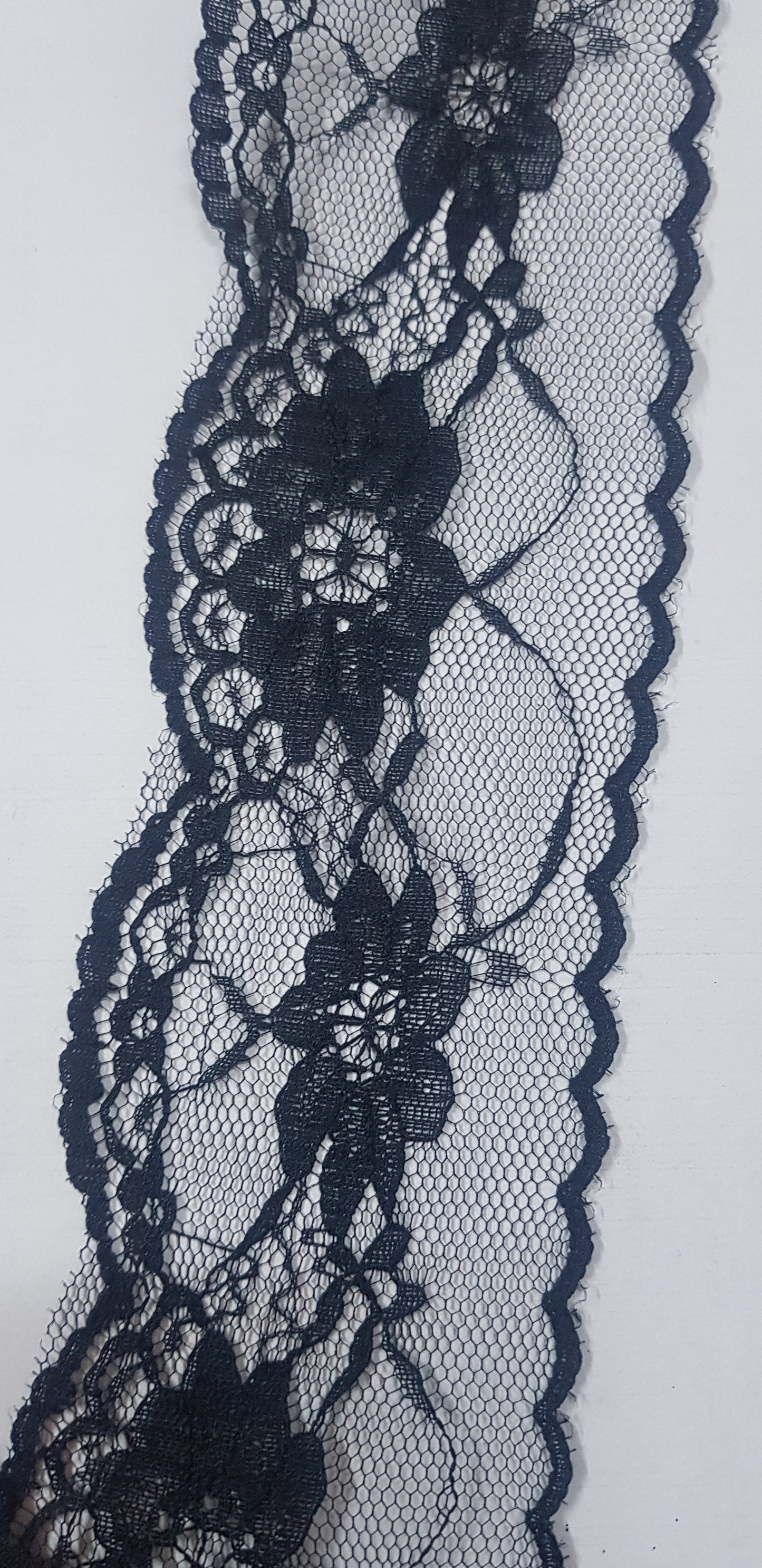 5cm eninde Siyah Renk Naylon Dantel 5 metrelik top - (730)