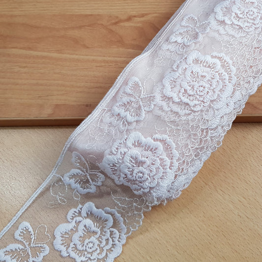 Powder Tulle Scallop (18015)