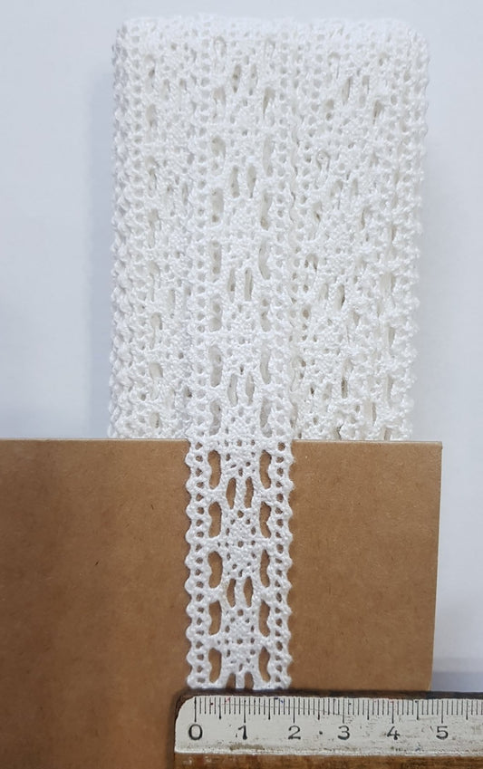 20mm Width Intermediate White Cotton Lace (8109-1) / 10 meters ball