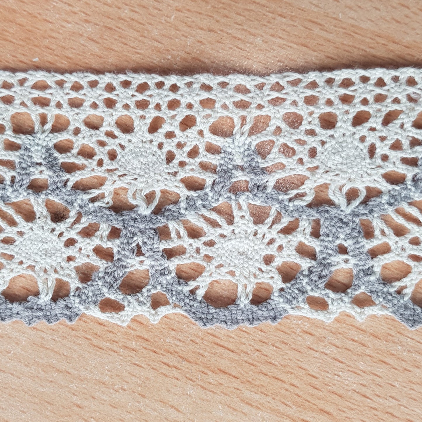 10 Metre Çift Renkli Krem Kenar Pamuk Dantel 60mm