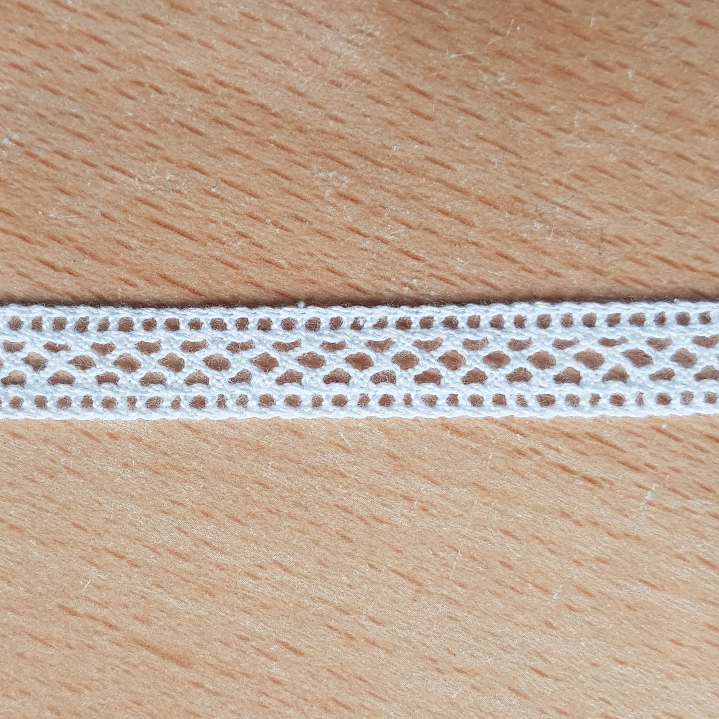 10 Metre Beyaz Ara Pamuk Dantel 12mm eninde (K172-1)