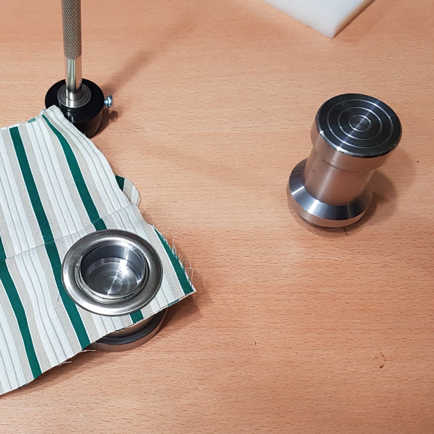 Perde, Branda tipi 40mm Kuşgözü Çakım Kiti (20 adet 40mm Kuşgözü Dahildir.)