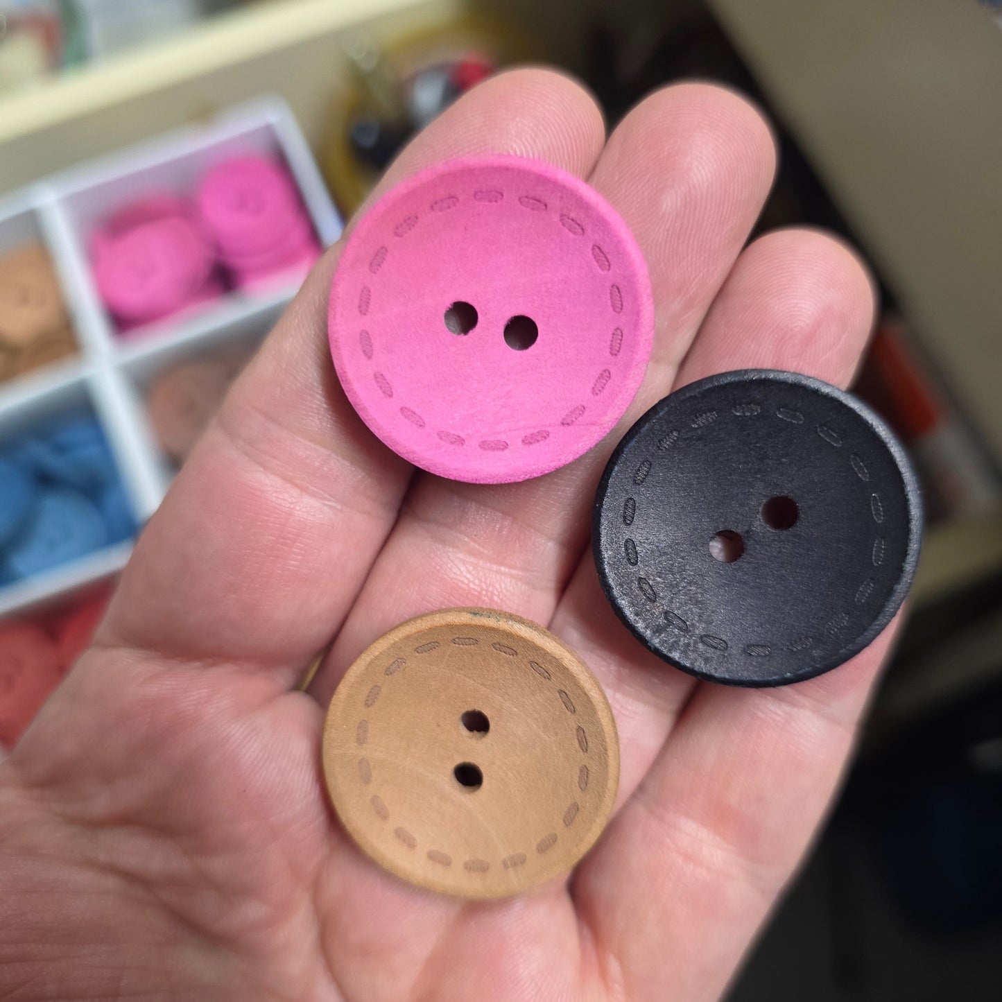 10 Adet Renkli Ahşap Düğme - 30mm (44 Boy)