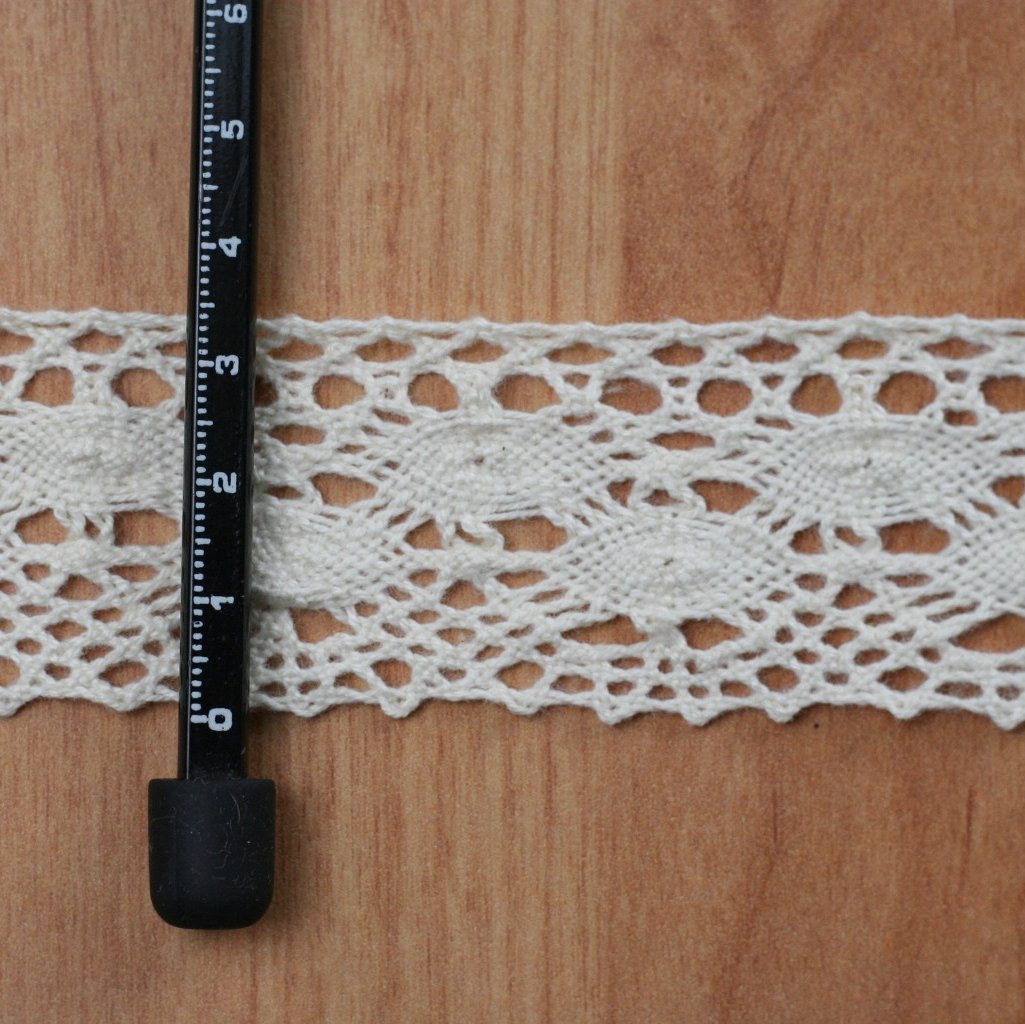 35mm Wide Edge Cotton Lace (3669)