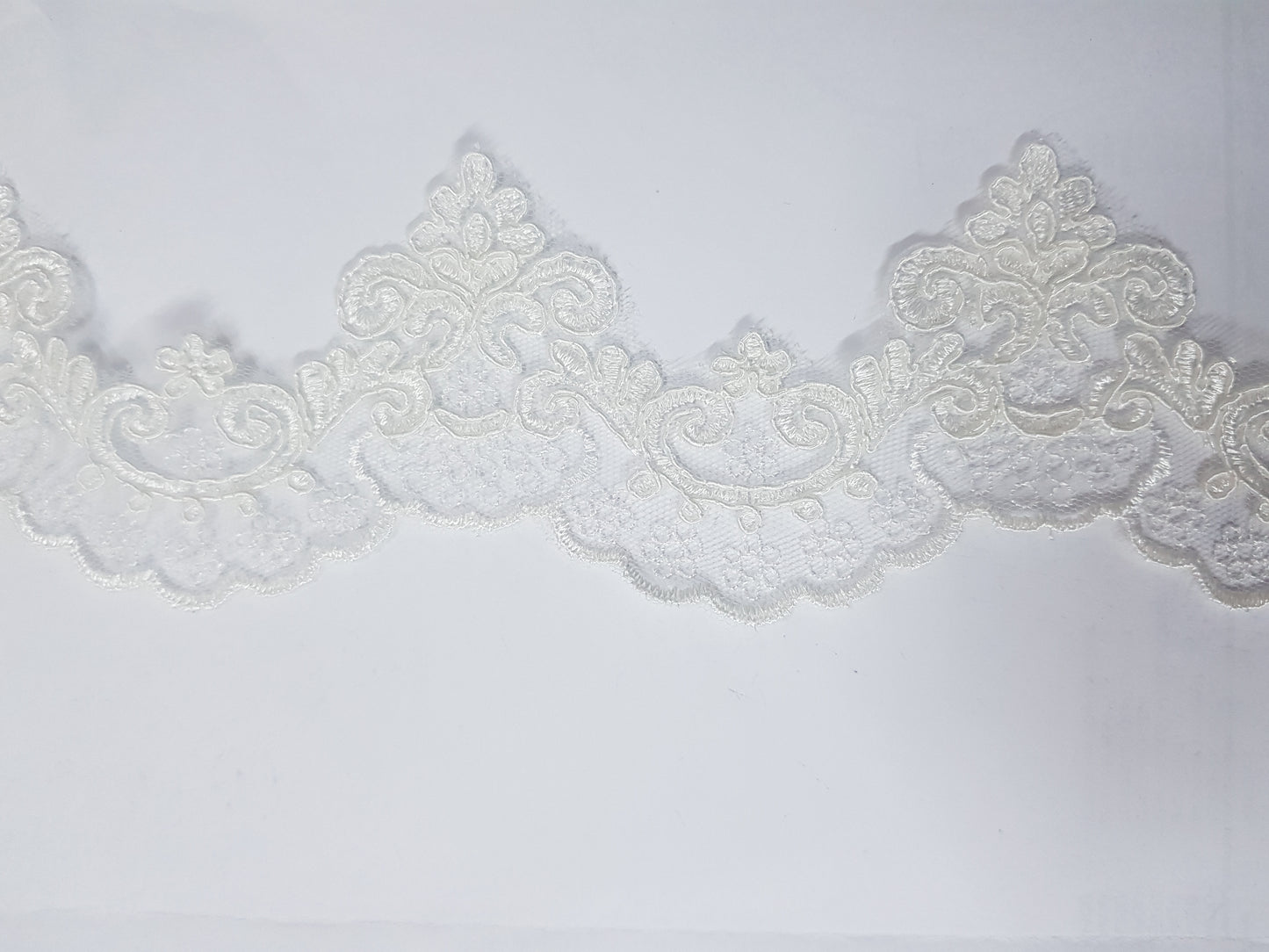 6 cm wide French Lace - 13010