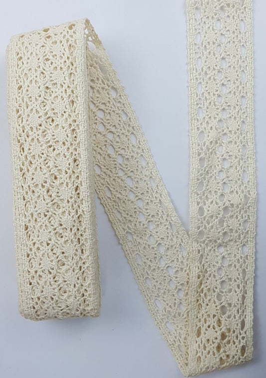 45mm eninde 10 Metre Krem Ara Pamuk Dantel [1457]. (4.5cm kopanaki)