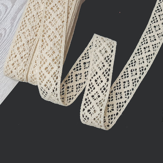 10 Metre Krem Ara Pamuk Dantel 20mm (8443)