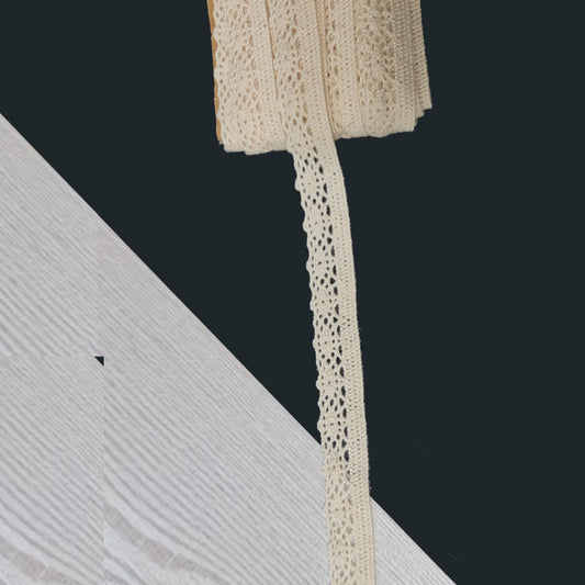 15mm Eninde Kenar Pamuk Dantel. (8461)