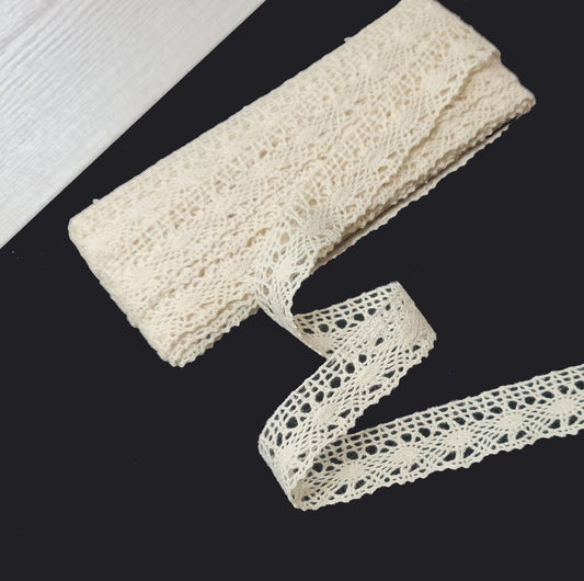 2cm Eninde 10 Metre Kenar Krem Pamuk Dantel (499)