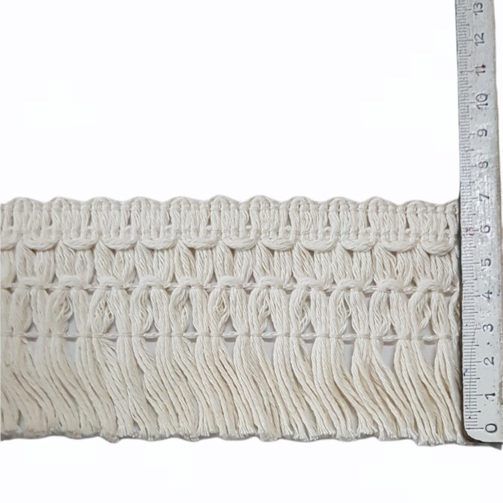 7,5 cm eninde kalın bükümlü pamuk saçak. ( 5 metre top halinde )
